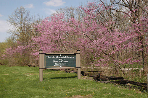 Lincoln Memorial Garden Nature Center